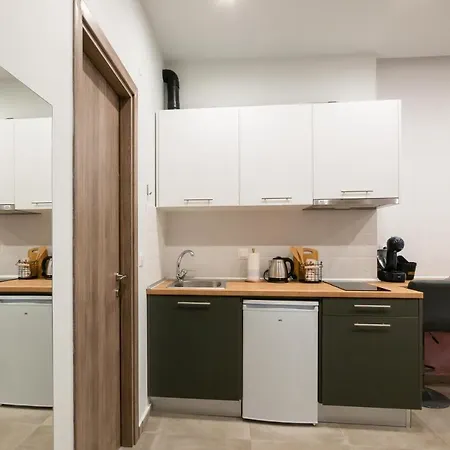Dk Mini White Tower Салоники